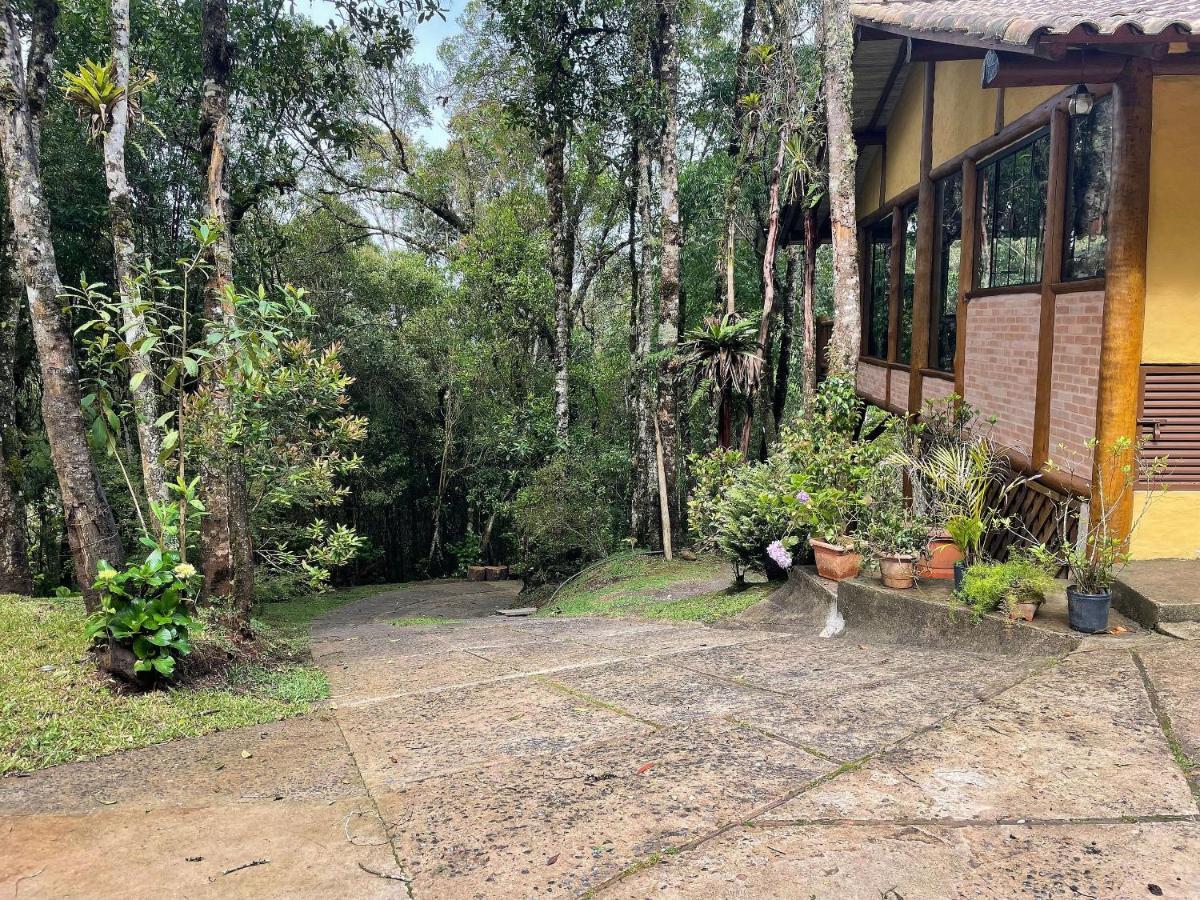 Casa Com Area Gourmet Perto Do Parque Amantikir Casa de férias *